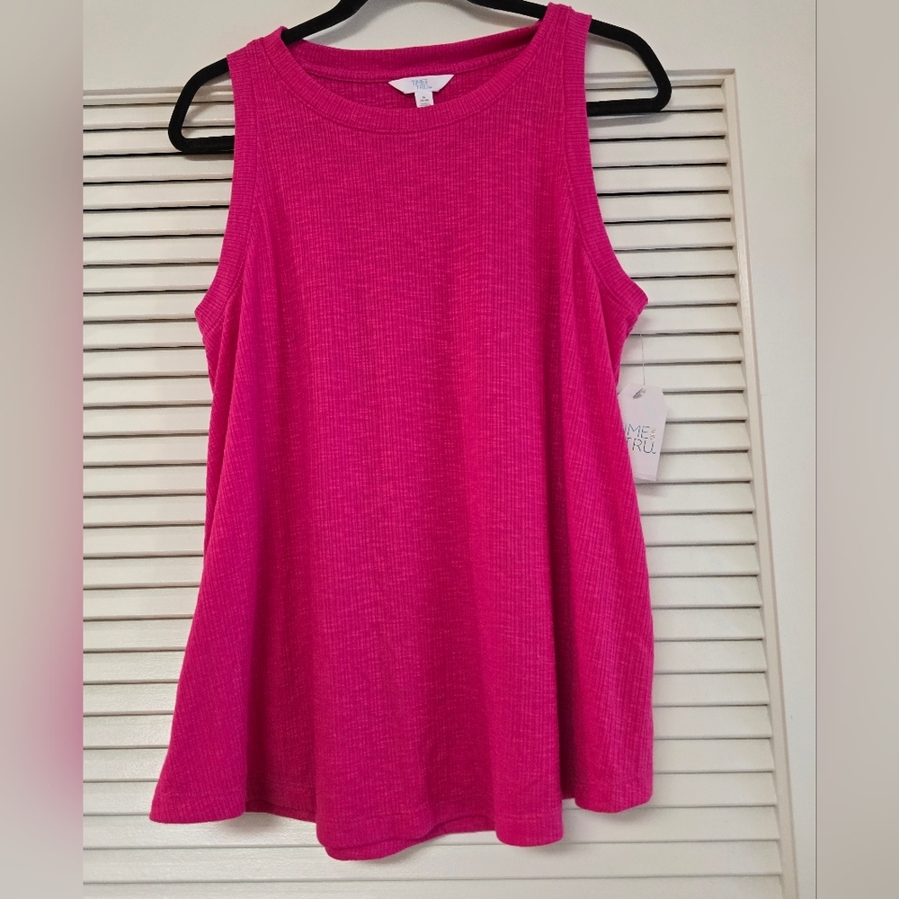 Time and Tru - (NWT) Pink Sleeveless Ribbed Swing Top